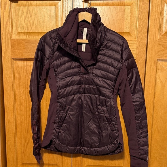 lululemon athletica Jackets & Blazers - Lululemon lightweight jacket plum color pullover size 4